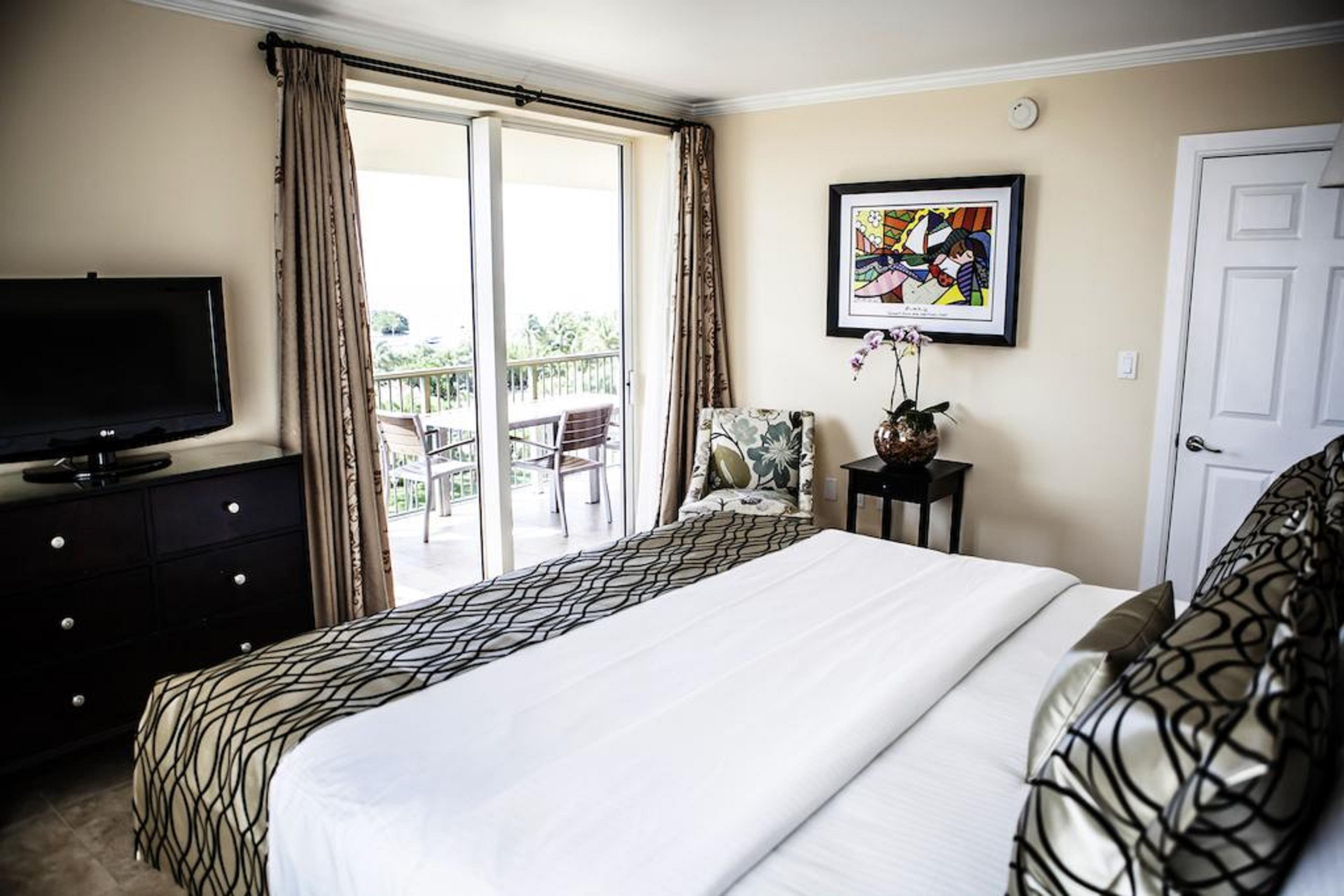The Mutiny Luxury Suites Hotel Miami Exterior photo